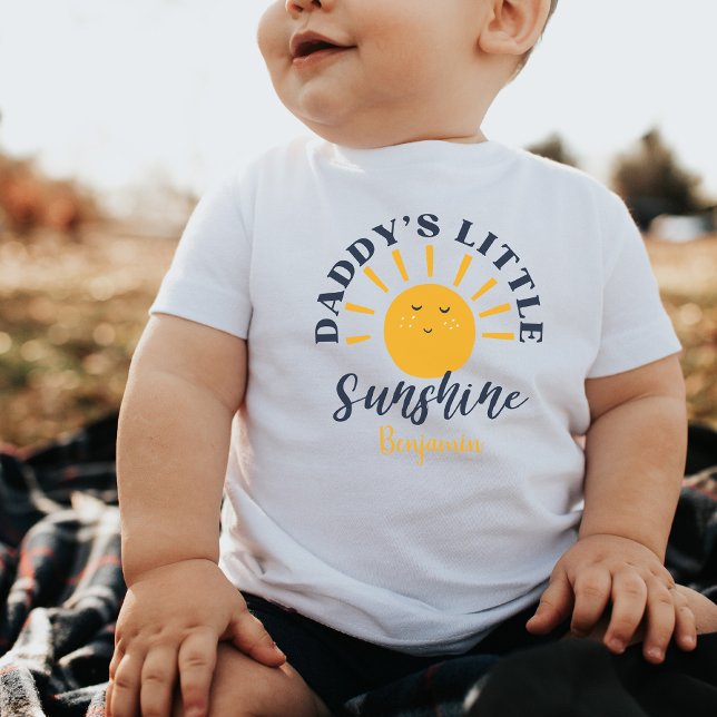 Daddy's Little Sunshine Custom Funny Geschenk Neug Baby T-shirt (Von Creator hochgeladen)
