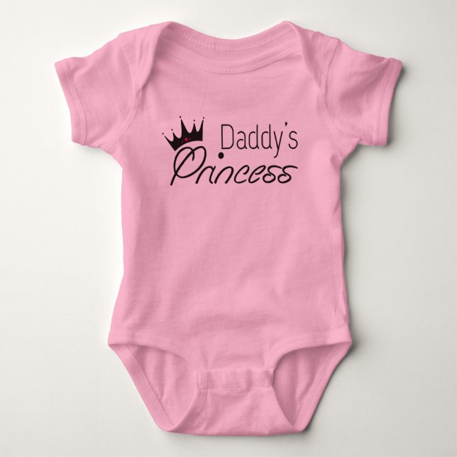 Daddy's Princess Sleepsuit Baby Strampler (Vorderseite)