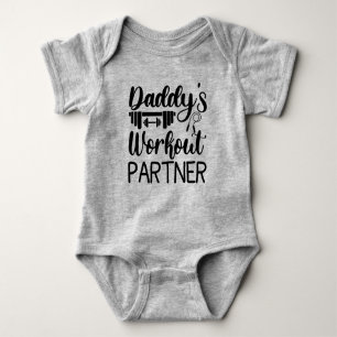 Daddy's Workout Partner Baby Strampler