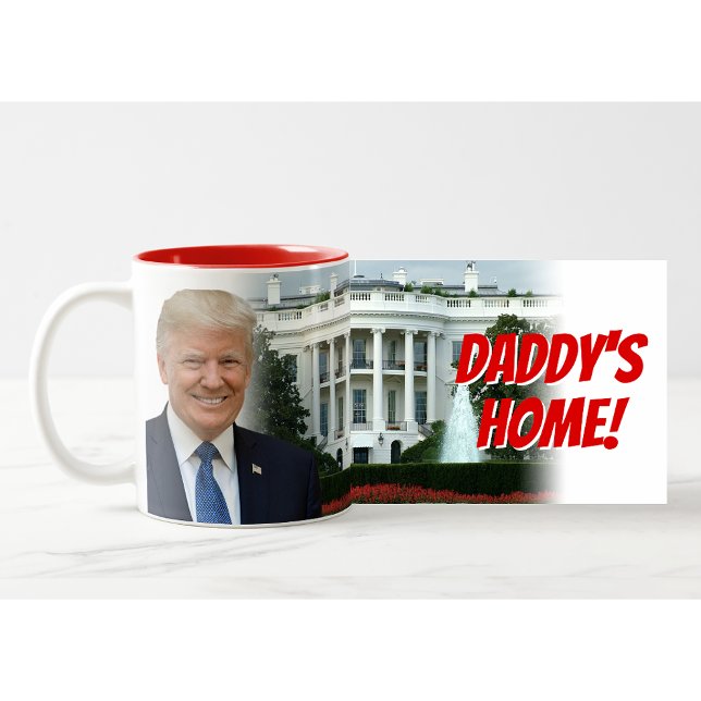 Daddys Zuhause-Präsident Donald Trump 2024 gewinnt Zweifarbige Tasse (Daddys Home president donald j trump 2024 victory win coffee mug)