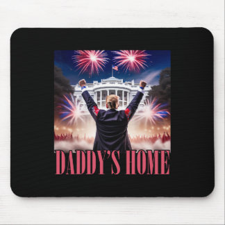 Daddys Zuhause Trump 2024 macht den 4. Juli zu ein Mousepad
