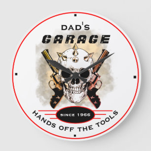 Dad's Garage Tools Warning Guns Skull Funny Große Wanduhr