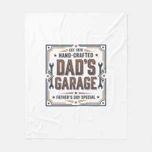 Dads Garage Vintage Vatertag Fleecedecke