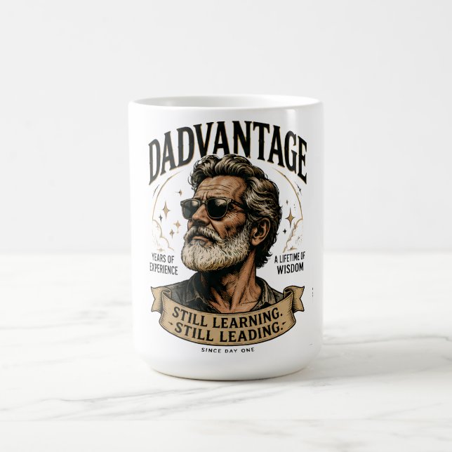 DADVANTAGE Immer noch lernend, immer noch führend  Kaffeetasse (Mittel)