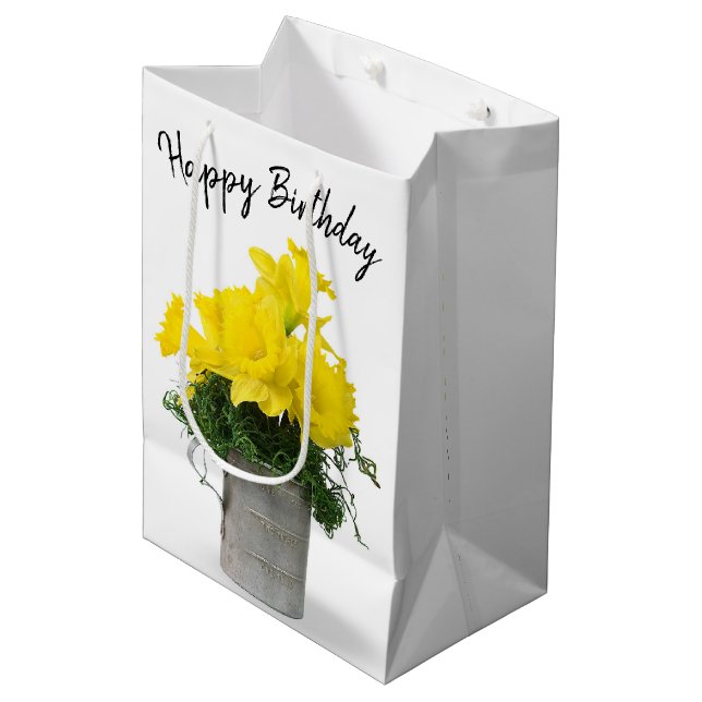 Daffodil Bouquet Birthday Mittlere Geschenktüte (Vorderseite Schrägansicht)