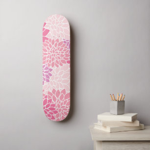 Dahlia-Blume, Muster von Blume, rosa Dahlia Skateboard