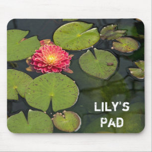 Dahlia im Teich Mousepad