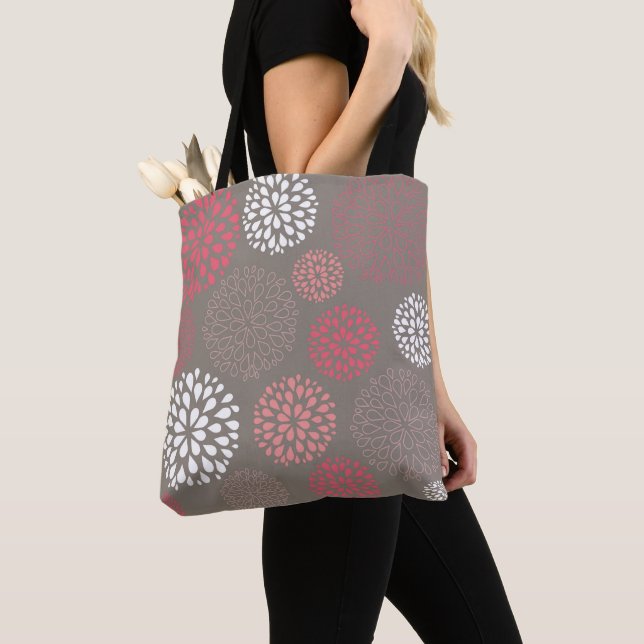 Dahlia Pattern (Von Nahem)