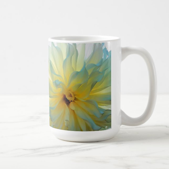 DAHLIE VALERIES KAFFEETASSE (Rechts)