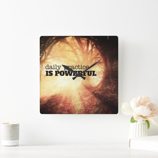 Daily Practice Quadratische Wanduhr (Zuhause)