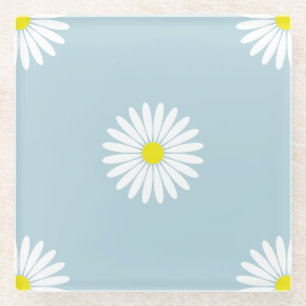 Daisies Illustrative Lg Muster auf blass blau Glasuntersetzer