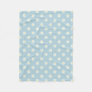 Daisies Illustrative Rpt Muster auf blass blau Fleecedecke