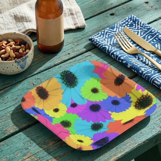 Daisis oder Marigolds farbenfrohe psychedelische M Pappteller (Colorful Psychedelic Daisy Floral Pattern. Paper Plates)