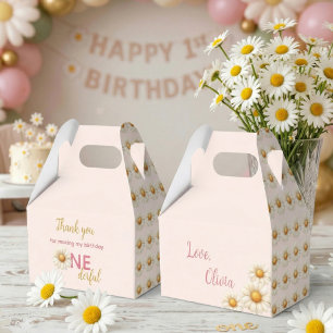Daisy 1. Geburtstag  Ist sie nicht einfach EINziga Geschenkschachtel