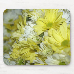 Daisy Bouquets Mousepad