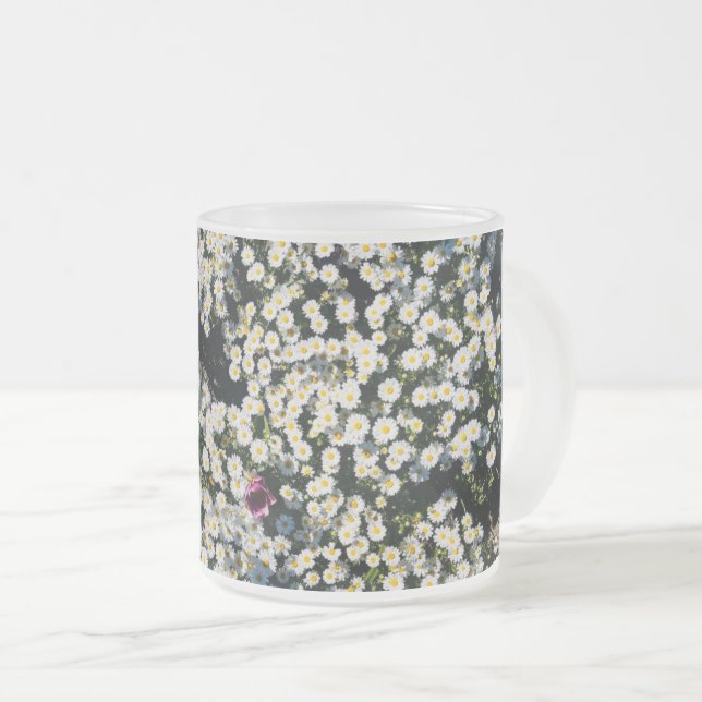 Daisy Meadow Klassischer Becher Mattglastasse (VorderseiteRechts)