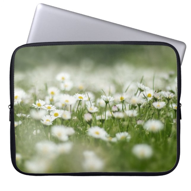 Daisy Meadow Laptopschutzhülle (Vorderseite)