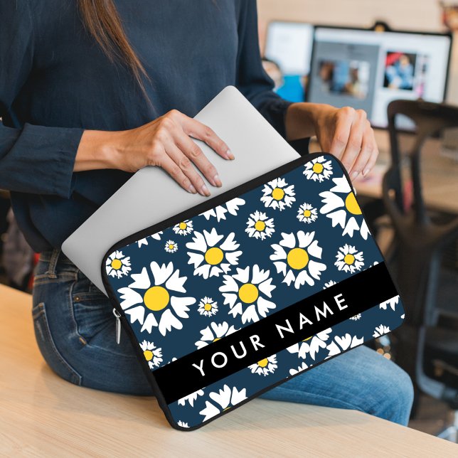 Daisy Muster, White Daisies, Ihr Name Laptopschutzhülle (Von Creator hochgeladen)