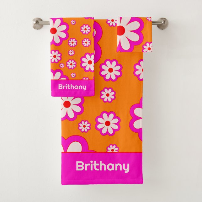Daisy Pattern Pink & Orange 70er Retro Blumenname Badhandtuch Set (Insitu)