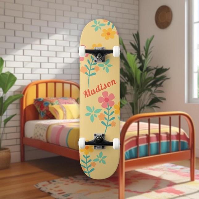 Daisy Retro Bouquet Muster in Gelben Skateboard (Von Creator hochgeladen)