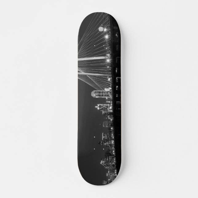 Dallas Bridge View Grayscale Skateboard (Vorne)