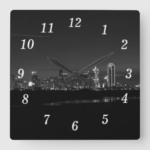 Dallas Skyline Dawn Pano Grayscale Wall Clock Quadratische Wanduhr