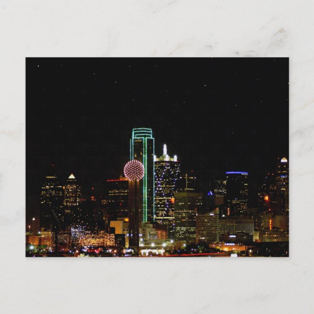 Dallas Skyline in der Nacht Postkarte (Vorderseite)