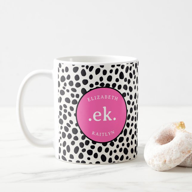 Dalmatiner Dog Abstraktes Muster Hot Pink Monogram Kaffeetasse (Mit Donut)