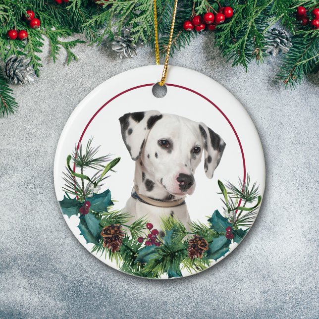 Dalmatiner Dog Evergreen Berry Wreath Keramik Ornament (Von Creator hochgeladen)
