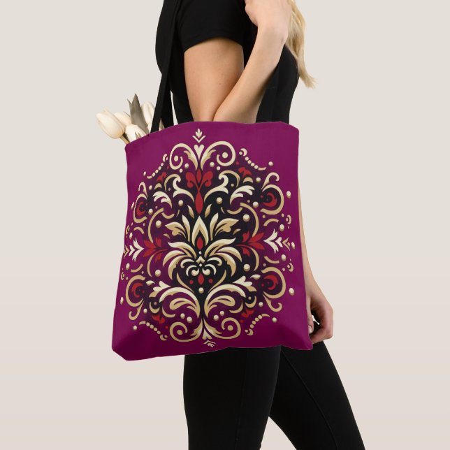 Damask Style in Rot, Gold und Schwarz (Von Nahem)