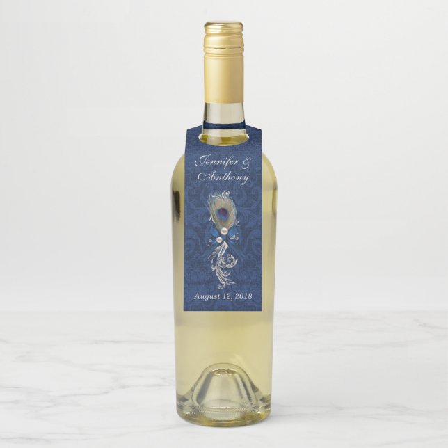 Damask und Peacock Feather Wedding Wine Hanger Flaschenanhänger (Auf Flasche)