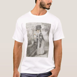 Dame auf einer Terrasse, die eine T-Shirt