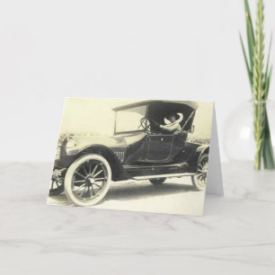 Dame aus den 1900er Jahren fährt Auto Grußkarte Karte