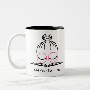 Dame Librarian mit Gläsern und einem Buch Zweifarbige Tasse