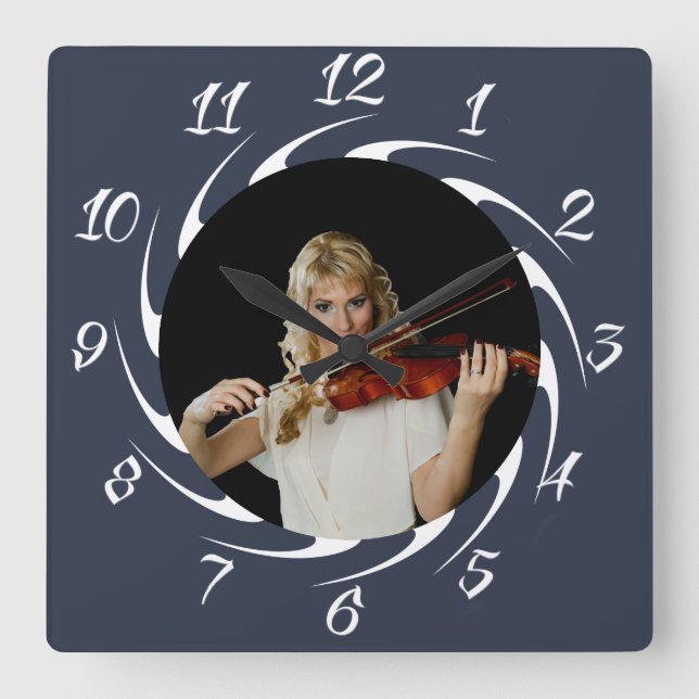 DAME WITH VIOLIN QUADRATISCHE WANDUHR (Vorderseite)
