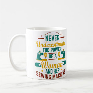 Damen Nähen Mit Der Nähmaschine Nähen Quilt Kaffeetasse