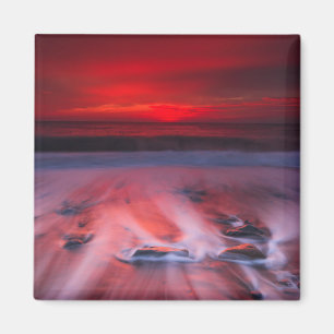 Dämmerung über dem stürmischen Meer Magnet