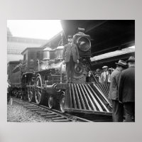 Dampfbahn am Bahnhof, 1923. Vintages Foto