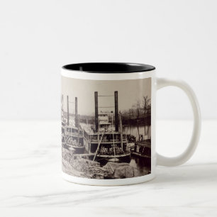 Dampfer auf dem Mississippi (b/w Foto) Zweifarbige Tasse