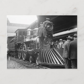 Dampflokomotive im Bahnhof, 1923 Postkarte