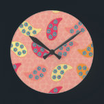 Dancing Boho Paisley Runde Wanduhr<br><div class="desc">This 'Boho' range has matching requories to throw cushions from, this one is deep peach with a delicate leaf panel to soft batik green, coral floral details. Add quality and richness to any interior or space - inspirred by a touch of vintage paisley pattern in the patterns. There is a...</div>
