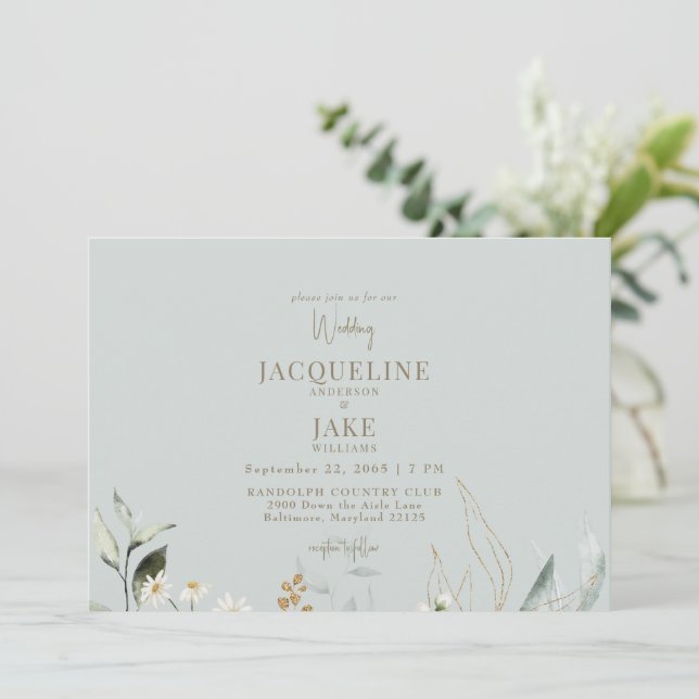 Dancing Daisies Light Sage Wedding Einladung (Stehend Vorderseite)