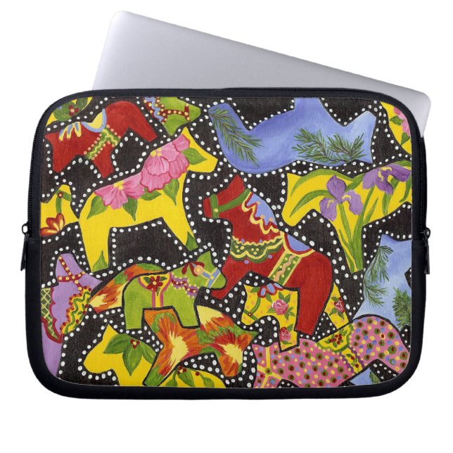 Dancing Dala Horses Electronics Sleeve (Vorderseite)