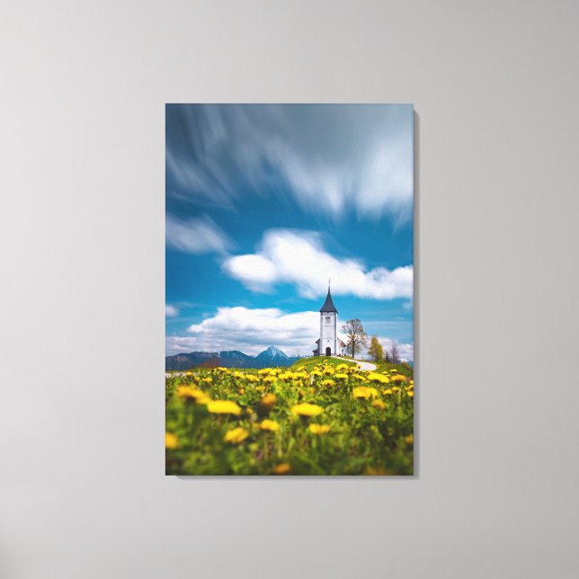 Dandelion-Blume in der Kirche des Primus Jamnik Sl Leinwanddruck (Vorderseite)