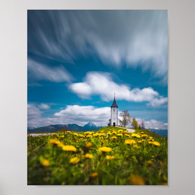 Dandelion-Blume in der Kirche des Primus Jamnik Sl Poster (Vorne)
