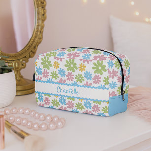 Danish Pastel Blue Blush Pink Green Floral Muster Waschbeutel