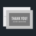 DANK IHNEN BAT MITZVAH moderne Kante geometrisch g Dankeskarte<br><div class="desc">per kat massard >>> https://linktr.ee/simplysweetpaperie << Eine einfache, stilvolle Art zu sagen, danke an Ihre Gäste für die Teilnahme an Ihrer Veranstaltung. Als Vorlage können Sie ganz einfach Ihre eigenen Daten hinzufügen oder auf die Schaltfläche Anpassen klicken und Text, Schriftart, Größen etc. hinzufügen oder ändern TIPP: 1. Um Grafiken zu...</div>