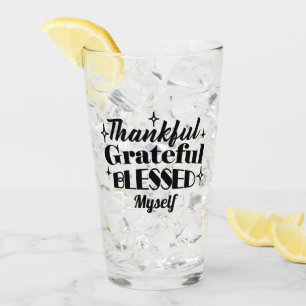 Dankbarer, dankbarer, gesegneter, funkelnder Ernte Glas