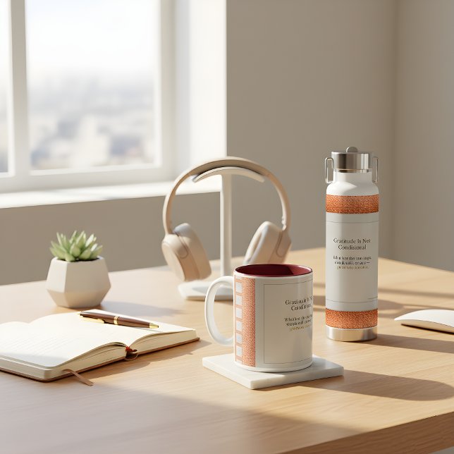 Dankbarkeit bleibt Dankbarkeit jenseits der Uhr Trinkflasche (Stay centered with the Gratitude Remains™ duo—a ritual of presence 4 every rhythm of life. Haveanice)