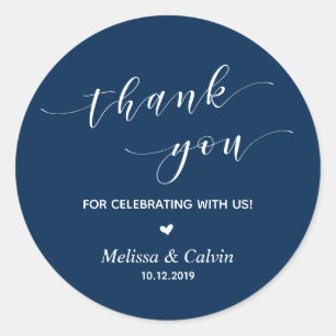 Danke, dass Sie mit uns Navy Blue feiern Runder Aufkleber
